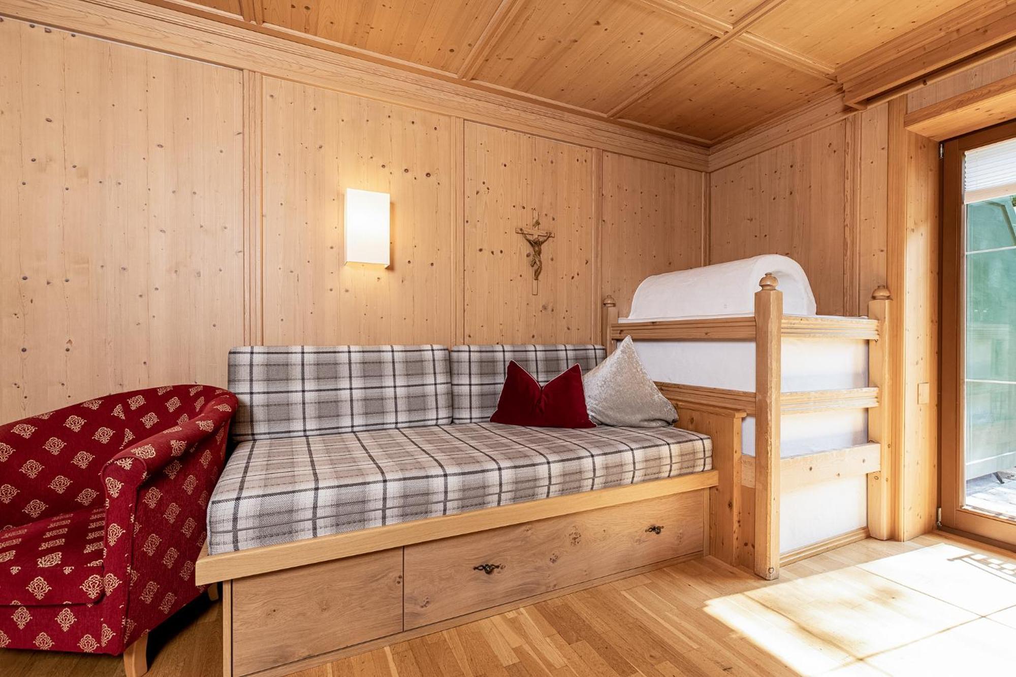 Aparthotel Landhaus St. Joseph Mayrhofen Luaran gambar