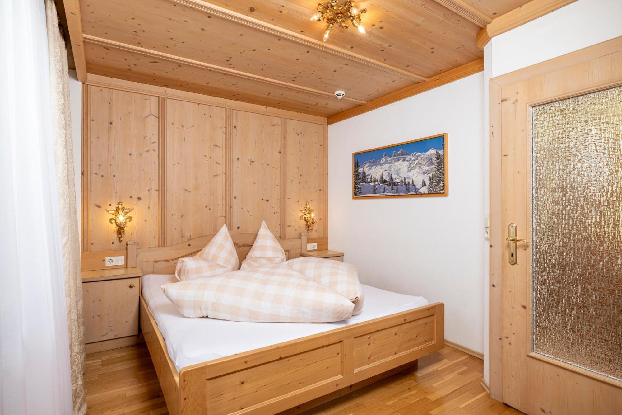 Aparthotel Landhaus St. Joseph Mayrhofen Luaran gambar