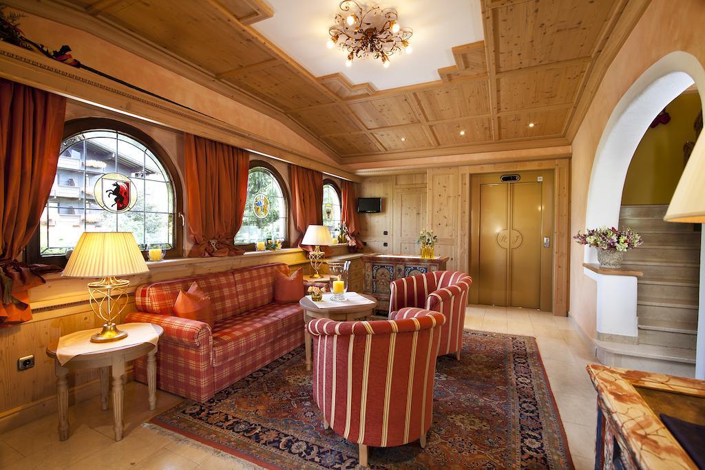 Aparthotel Landhaus St. Joseph Mayrhofen Luaran gambar